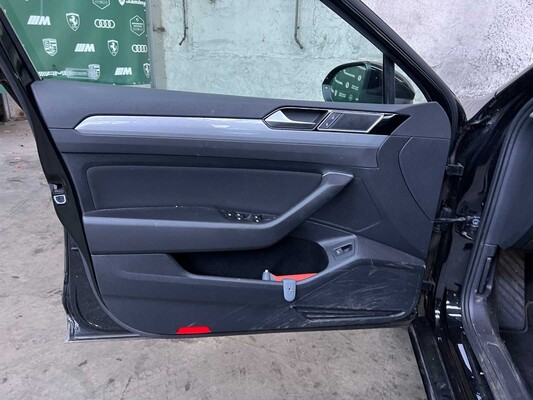 Volkswagen Passat Variant 1.5 TSI Comfort Bns. 150PS 2020, H-224-JR