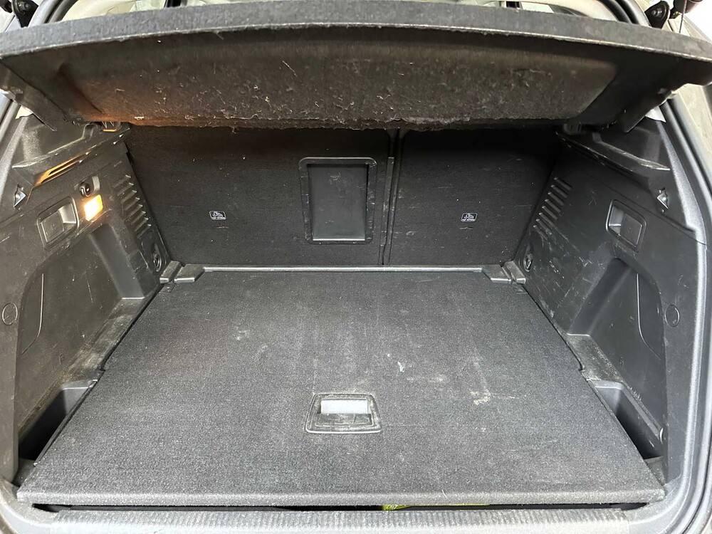 Peugeot 3008 1.2 PureT. BL Prem 131PS 2020, H-391-JS