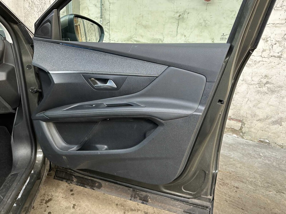 Peugeot 3008 1.2 PureT. BL Prem 131PS 2020, H-391-JS