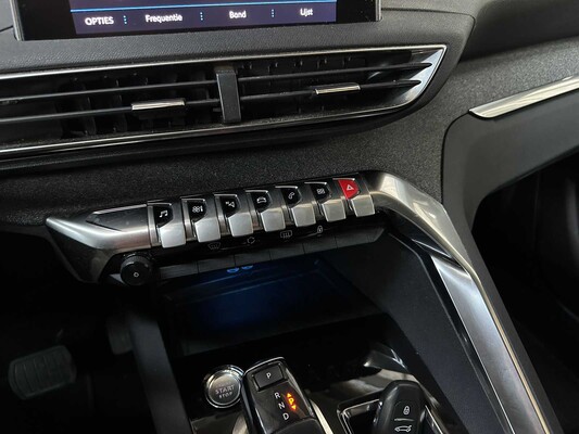 Peugeot 3008 1.2 PureT. BL Prem 131pk 2020, H-391-JS