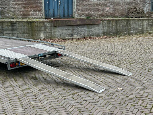 Autoambulance auto Trailer hapert B2700, WX-46-XJ
