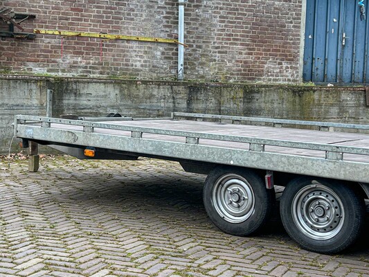 Autoambulance auto Trailer hapert B2700, WX-46-XJ
