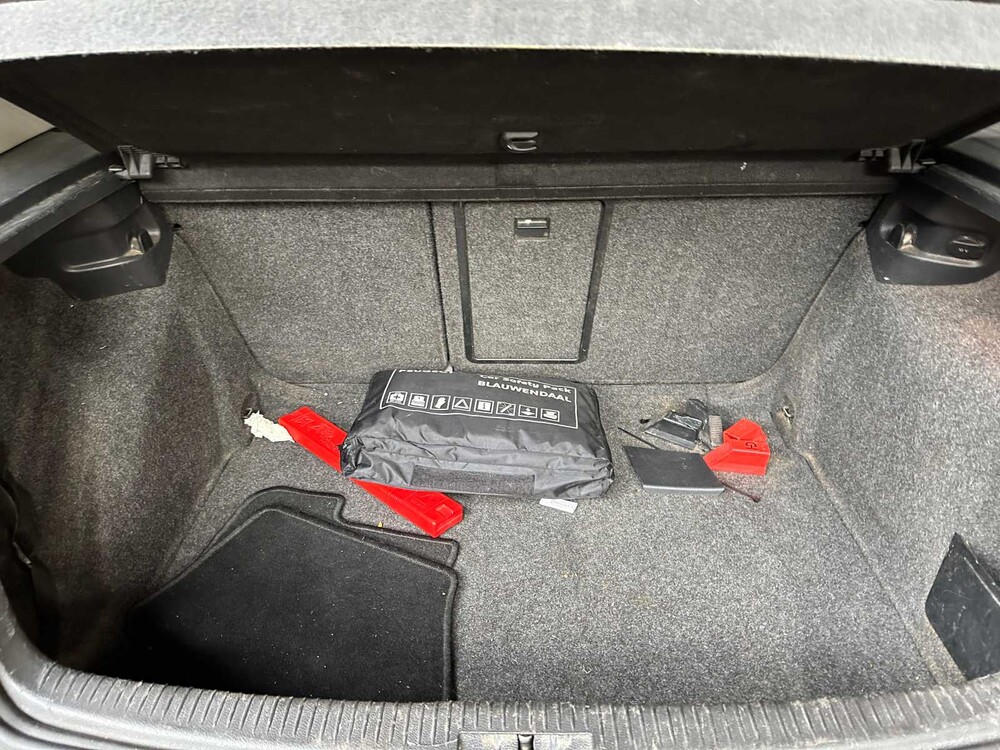 Volkswagen Golf 1.4 TSI Highline 160PS 2010, 68-LFP-8