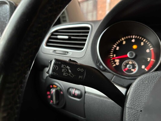 Volkswagen Golf 1.4 TSI Highline 160pk 2010, 68-LFP-8