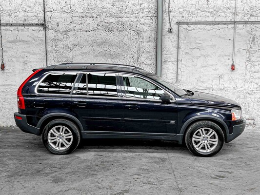 Volvo XC90 4.4 V8 Executive 315pk 2006, 57-JTH-5