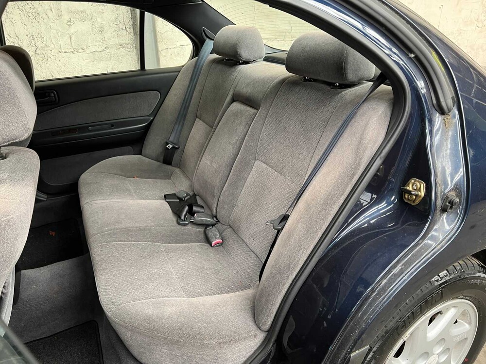 Nissan Maxima QX 2.0 V6 SE 140hp 1996, NL-ZN-98