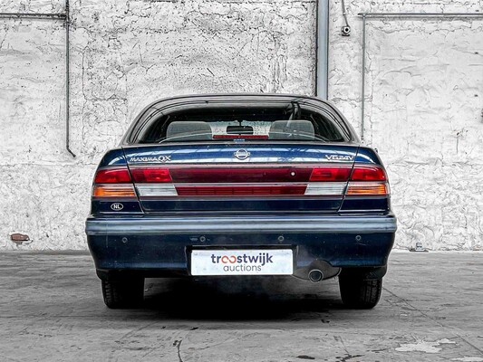 Nissan Maxima QX 2.0 V6 SE 140pk 1996, NL-ZN-98