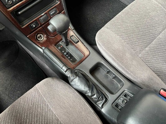Nissan Maxima QX 2.0 V6 SE 140pk 1996, NL-ZN-98