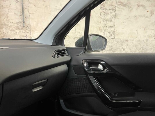Peugeot 208 1.2 VTi Blue Lease 82pk 2012, 29-XTP-8