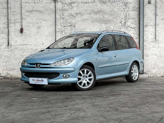 Personen- en bedrijfsauto's te Boxmeer