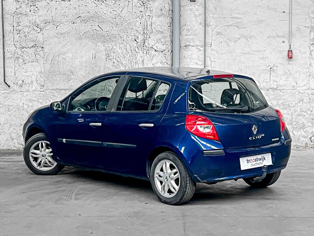 Renault Clio 1.2-16V Team Spirit 75PS 2006, 38-SR-DS