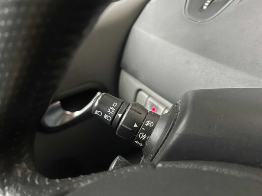 Renault Scénic 2.0-16V Tech Line 135pk 2005 (Origineel-NL), 06-RZ-VR