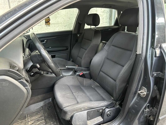 Audi A4 Limousine 2.0 FSI 150pk 2002 75-JZ-RP