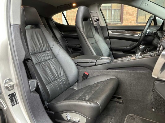 Porsche Panamera 4S 4.8 V8 400hp 2012