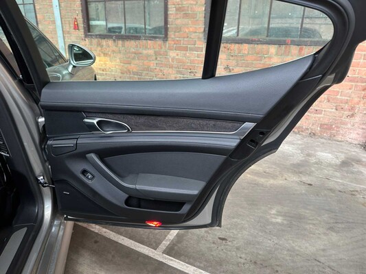 Porsche Panamera 4S 4.8 V8 400hp 2012