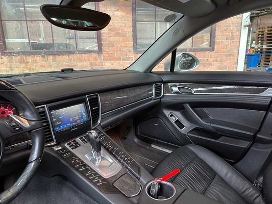 Porsche Panamera 4S 4.8 V8 400hp 2012