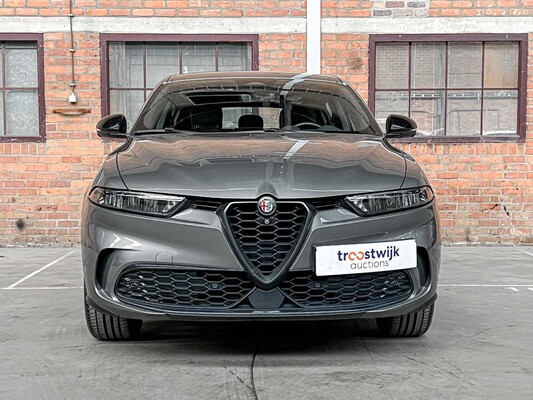 Alfa Romeo Tonale 1.5T Hybrid Sprint Automatic 130hp 2022 (First-Owner)