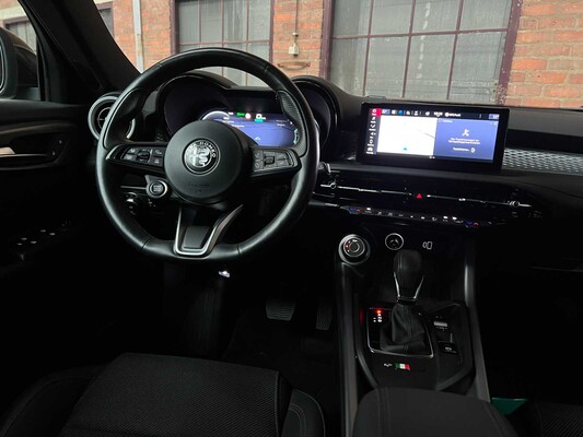 Alfa Romeo Tonale 1.5T Hybrid Sprint Automatic 130hp 2022 (First-Owner)