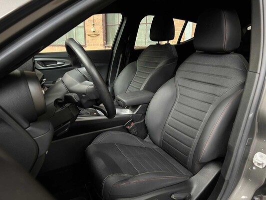 Alfa Romeo Tonale 1.5T Hybrid Sprint Automatic 130hp 2022 (First-Owner)