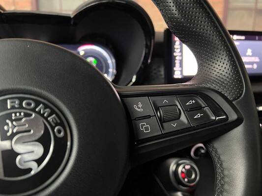 Alfa Romeo Tonale 1.5T Hybrid Sprint Automatic 130hp 2022 (First-Owner)