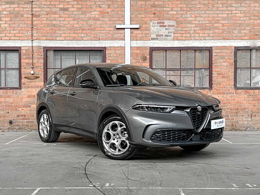 Alfa Romeo Tonale 1.5T Hybrid Sprint Automatic 130hp 2022 (First-Owner)