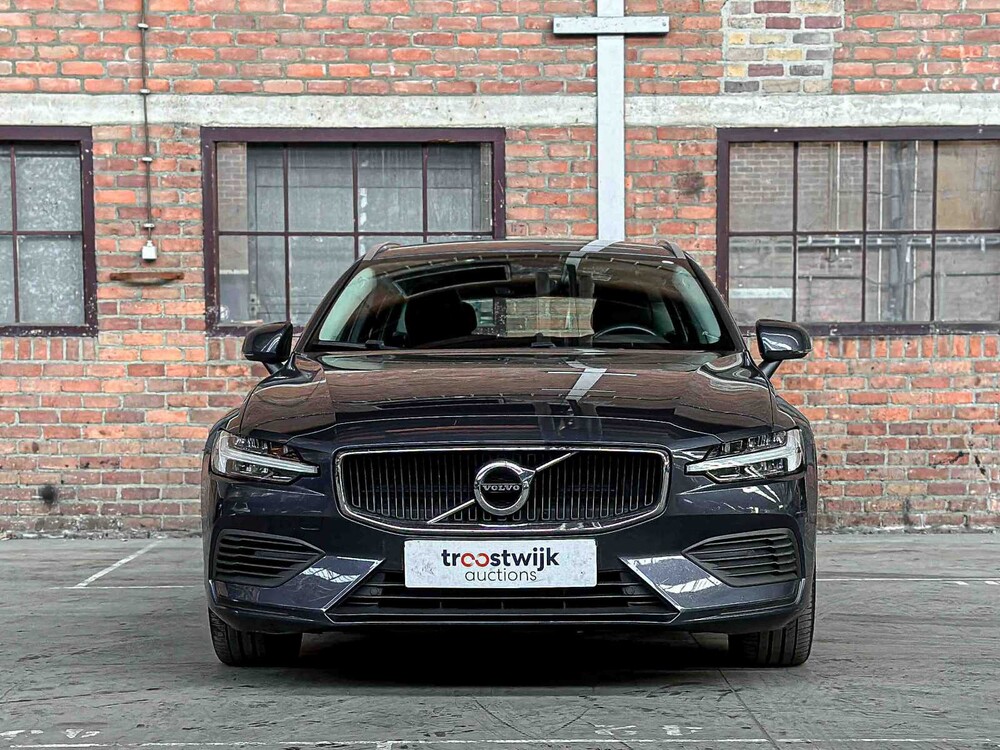 Volvo V60 2.0 T6 Twin Engine AWD Momentum Pro 253PS 2020, H-754-FN