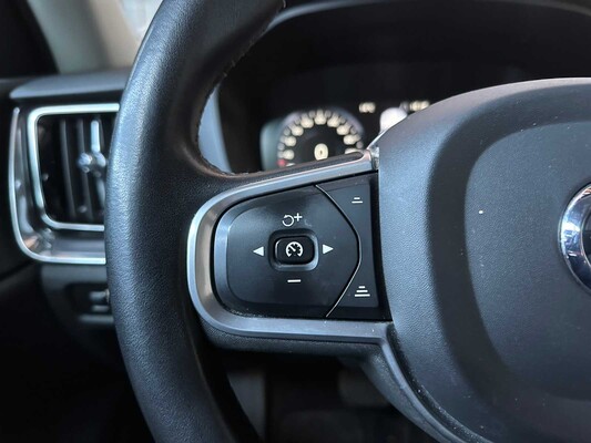 Volvo V60 2.0 T6 Twin Engine AWD Momentum Pro 253hp 2020, H-754-FN