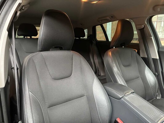 Volvo V60 2.4 D6 Twin Engine Momentum 220hp 2015, HN-681-H