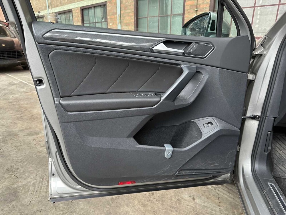 Volkswagen Tiguan R-Line 1.5 TSI ACT Highline Business 150PS 2020, H-128-NT