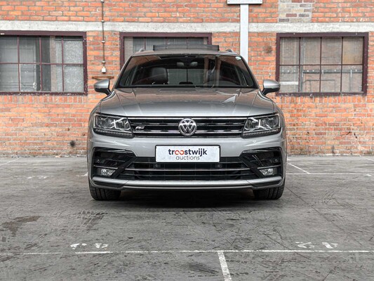 Volkswagen Tiguan R-Line 1.5 TSI ACT Highline Business 150hp 2020, H-128-NT