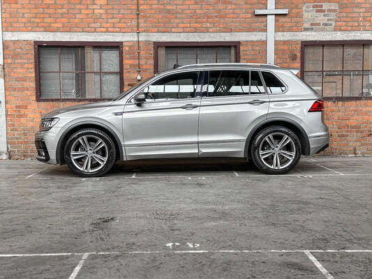 Volkswagen Tiguan R-Line 1.5 TSI ACT Highline Business 150hp 2020, H-128-NT