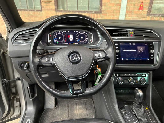 Volkswagen Tiguan R-Line 1.5 TSI ACT Highline Business 150hp 2020, H-128-NT