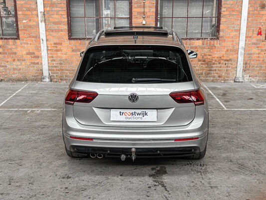 Volkswagen Tiguan R-Line 1.5 TSI ACT Highline Business 150hp 2020, H-128-NT