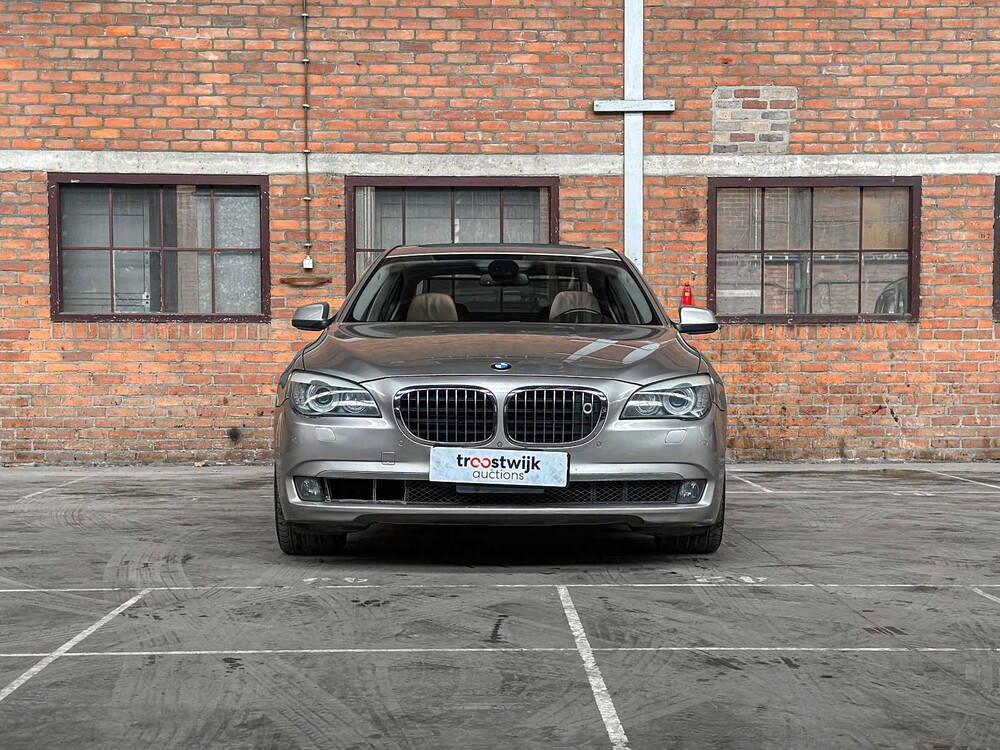BMW 750Li xDrive 4.4 V8 405PS 2010 7er F02 