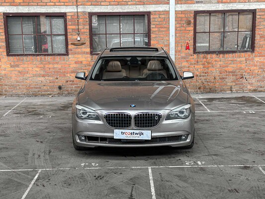 BMW 750Li xDrive 4.4 V8 405hp 2010 7 Series F02