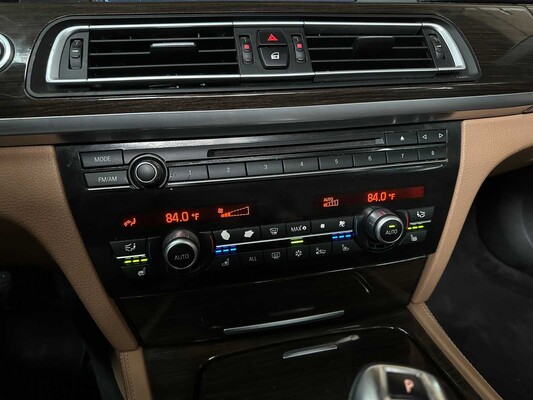 BMW 750Li xDrive 4.4 V8 405hp 2010 7 Series F02