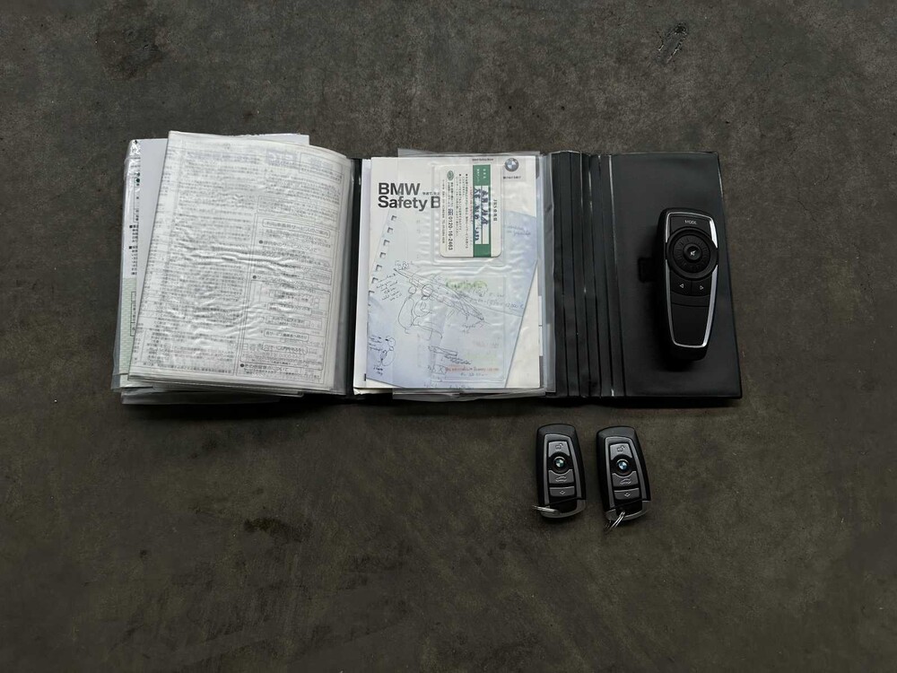 BMW ActiveHybrid7 F04 4.4 V8 465PS 2011