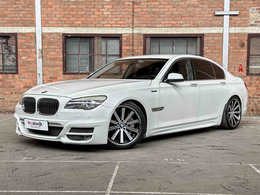 Luxury & sports cars in Boxmeer