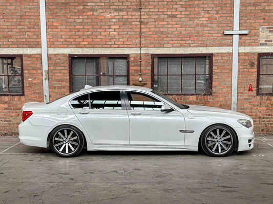 BMW ActiveHybrid7 F04 4.4 V8 465hp 2011