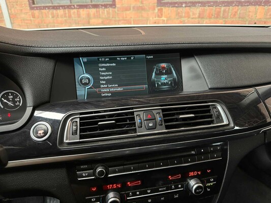 BMW ActiveHybrid7 F04 4.4 V8 465hp 2011