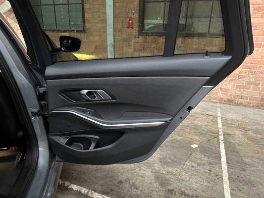 BMW 318d Touring 2.0 G21 150hp 2023 3-Series