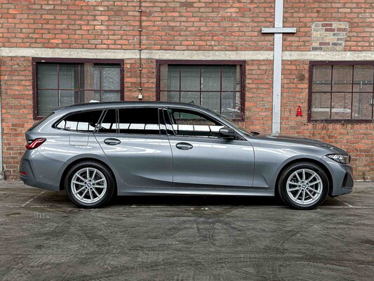BMW 318d Touring 2.0 G21 150hp 2023 3-Series