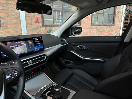 BMW 318d Touring 2.0 G21 150hp 2023 3-Series