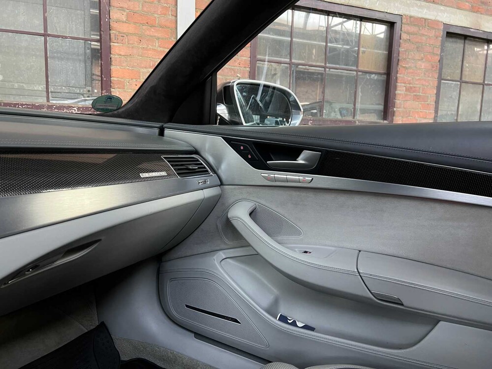 Audi S8 Plus 4.0 TFSI V8T Quattro 605PS 2016