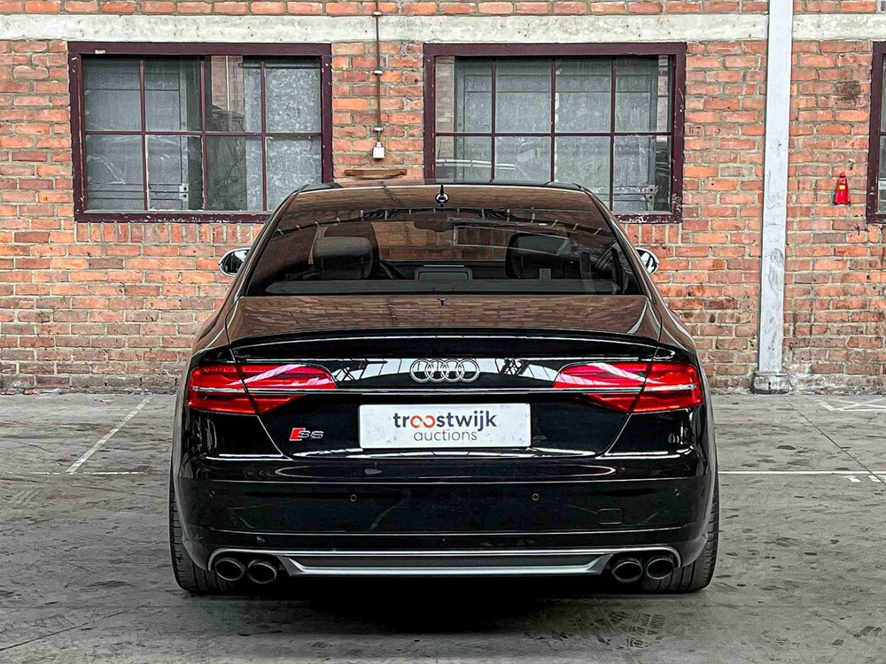 Audi S8 Plus 4.0 TFSI V8T Quattro 605PS 2016