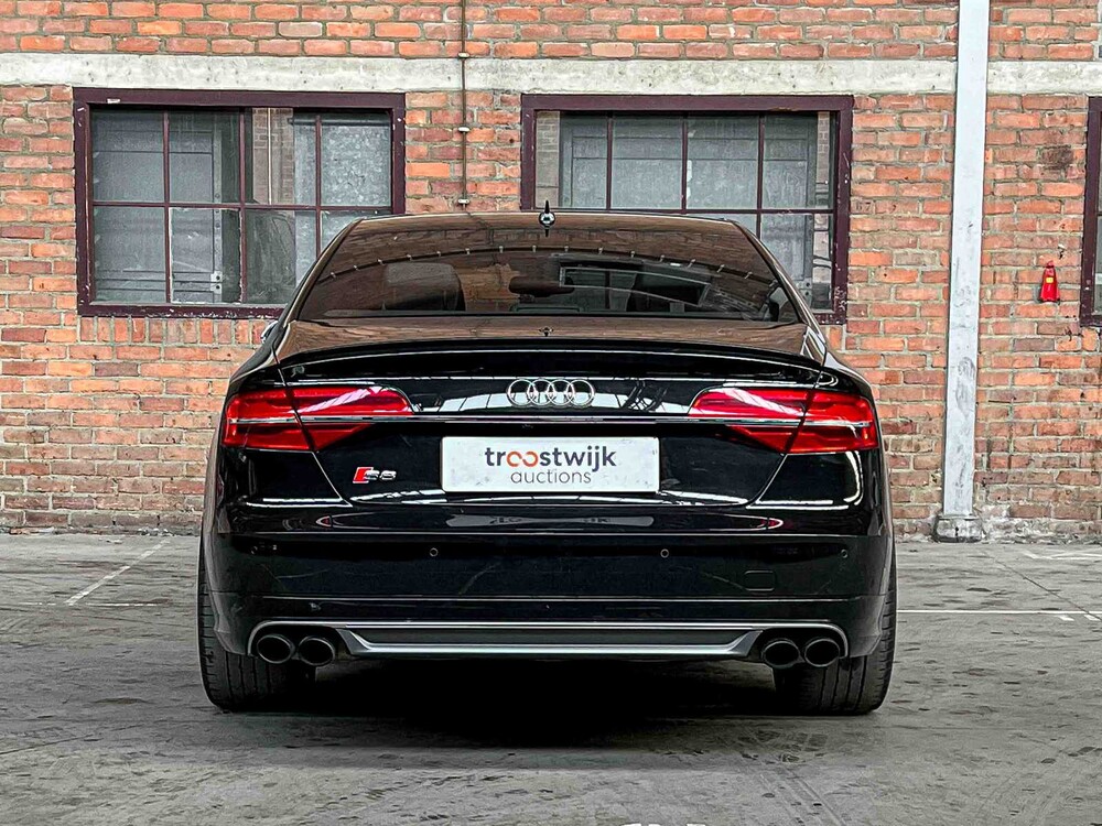 Audi S8 Plus 4.0 TFSI V8T Quattro 605PS 2016