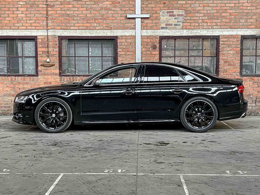 Audi S8 Plus 4.0 TFSI V8T Quattro 605hp 2016
