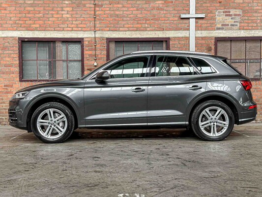 Audi Q5 50 TFSI e Quattro S Edition 252hp 2020, J-208-DS