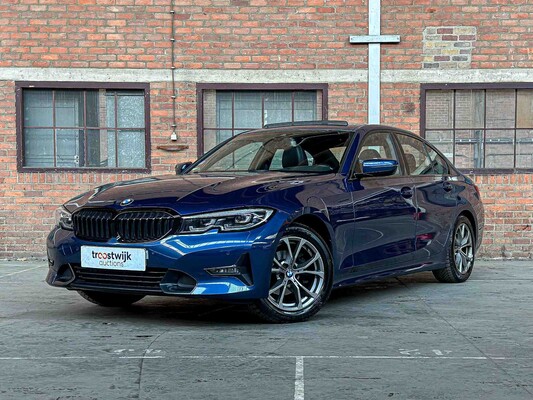 Luxury & sports cars in Boxmeer