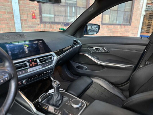 BMW 318i Business Edition 156hp 2021 3-Series, N-632-BP